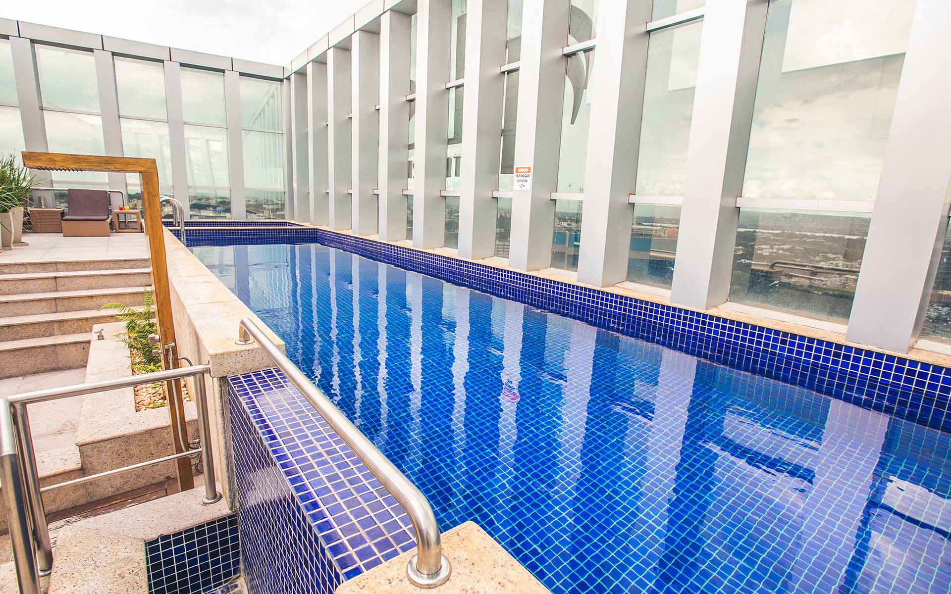 piscina do hotel vision hplus em brasilia