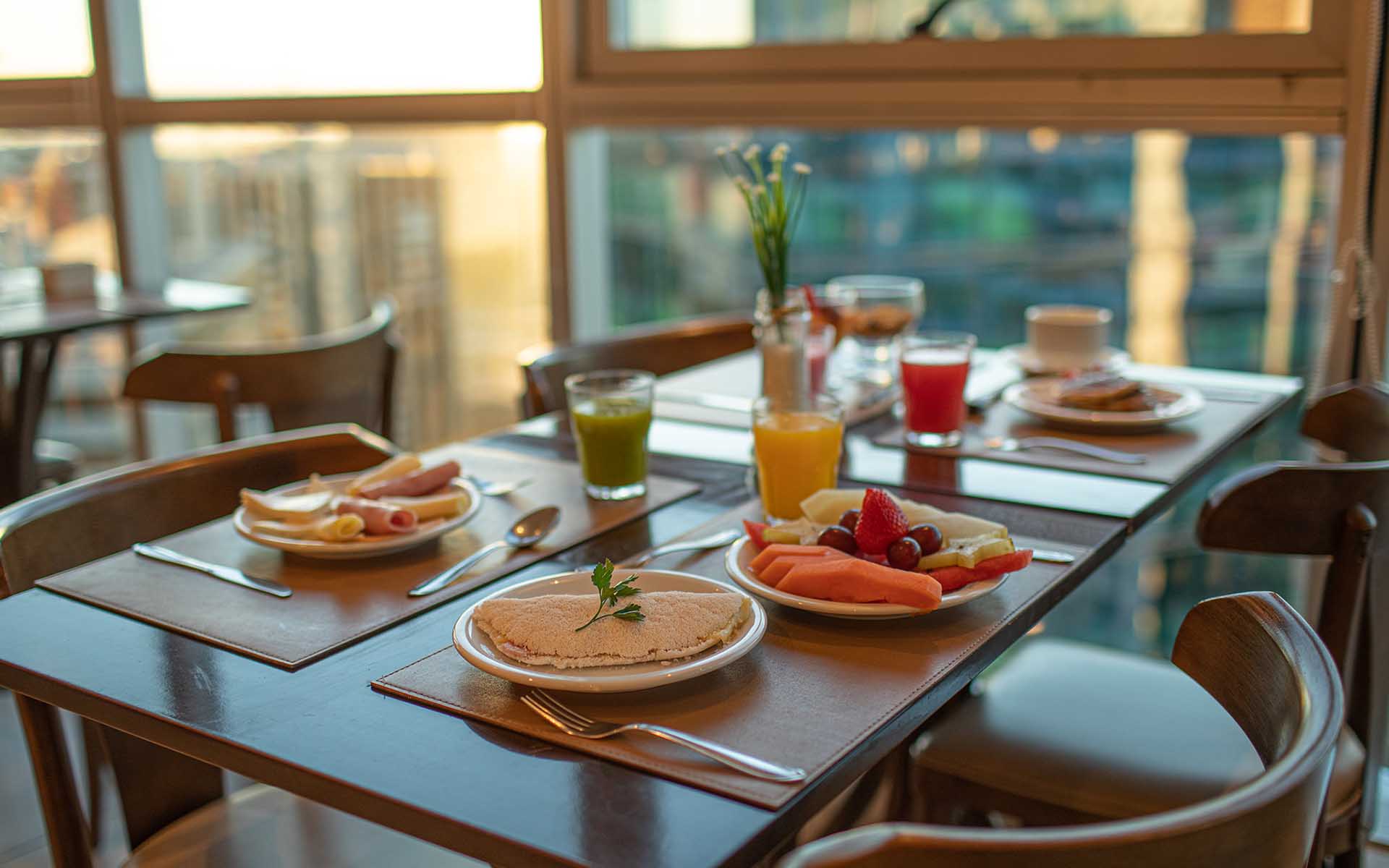 restaurante e café da manhã do hotel fusion hplus em brasilia