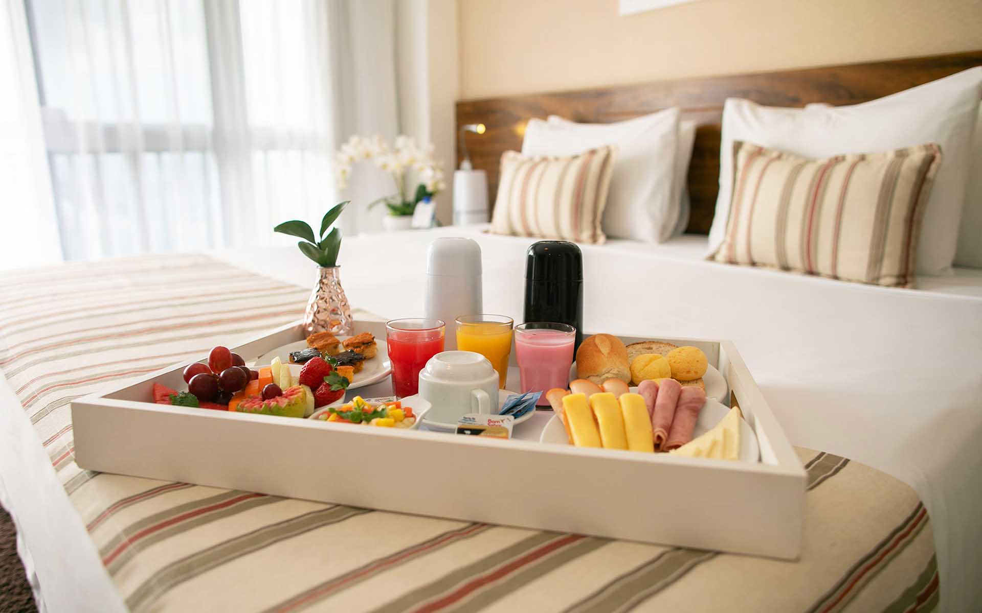 suite luxo view hotel vision hplus em brasilia