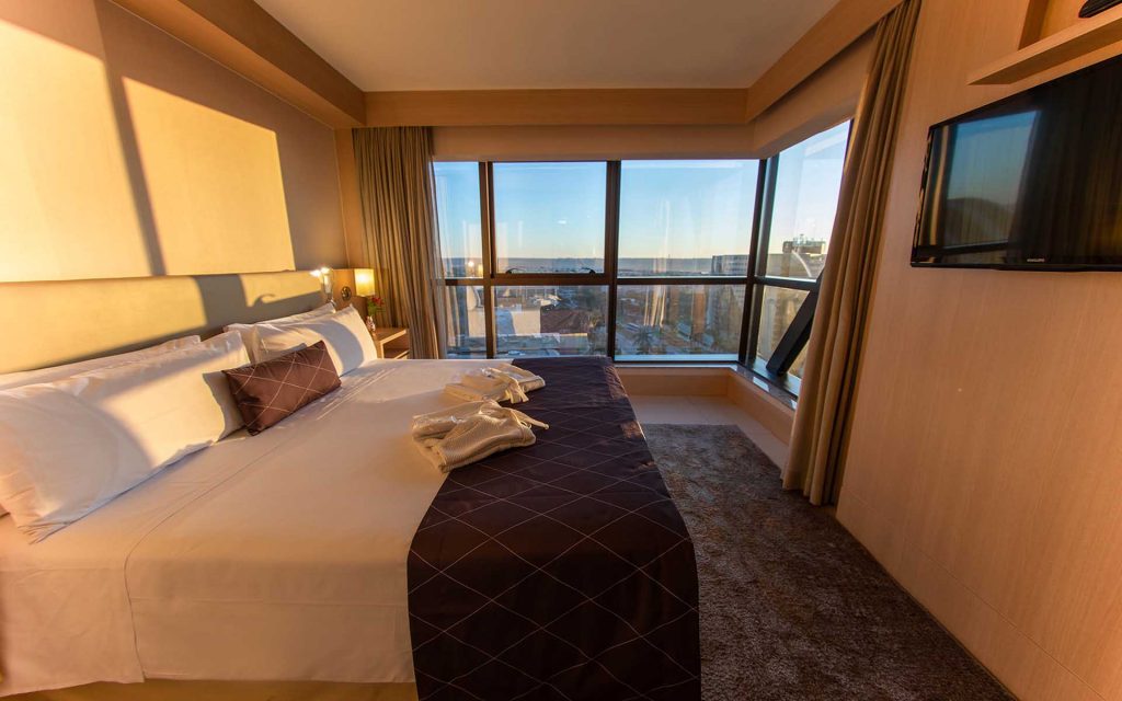suite master hotel cullinan hplus premium em brasilia