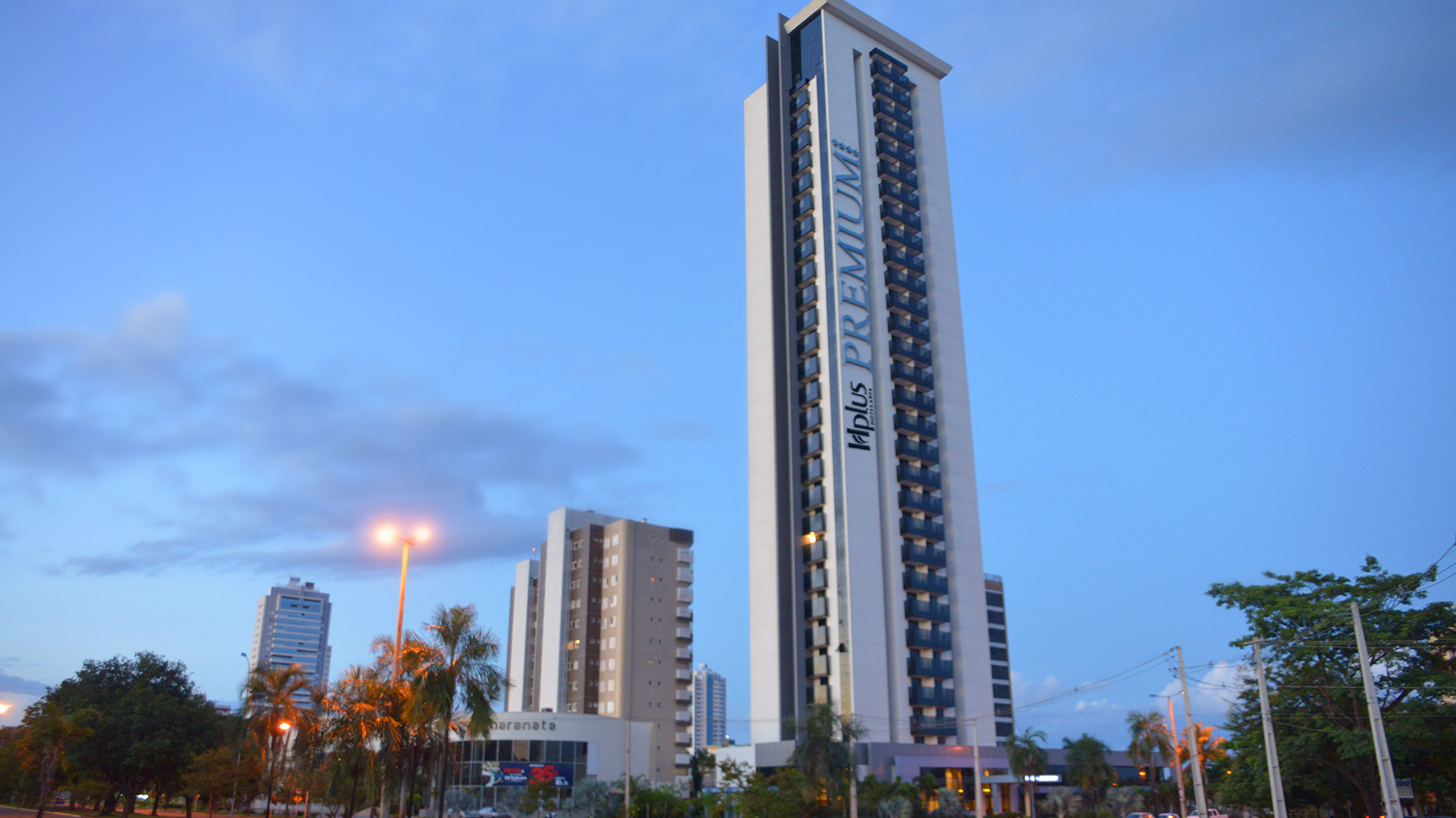 Hplus Hotelaria