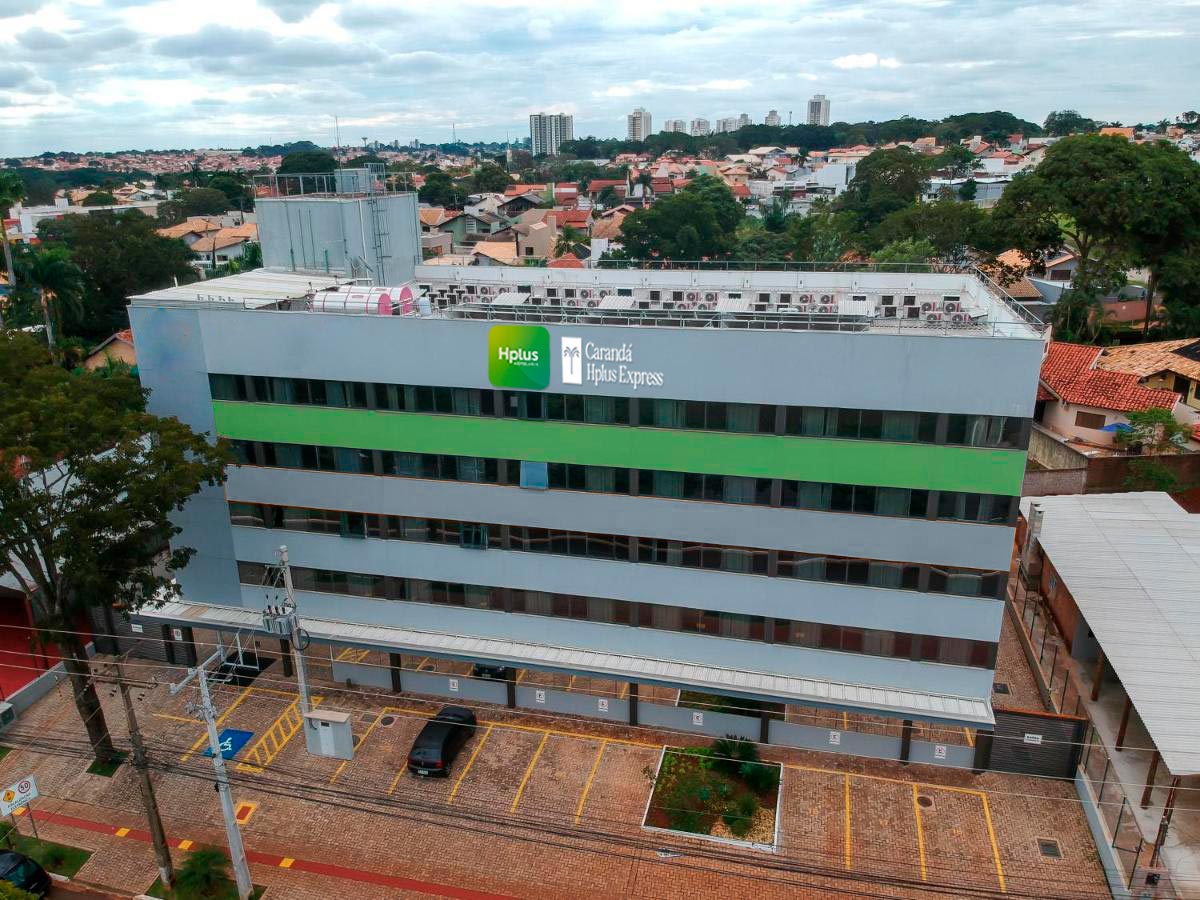 Hplus Hotelaria