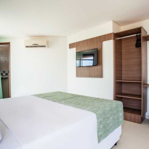 quarto luxo com vista para o mar do hotel joão pessoa hplus beach